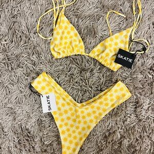 NWT Skatie Ischia Bikini (Ella Top, Mandi Bottom)